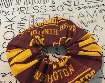 scrunchie dos comandantes de Washington