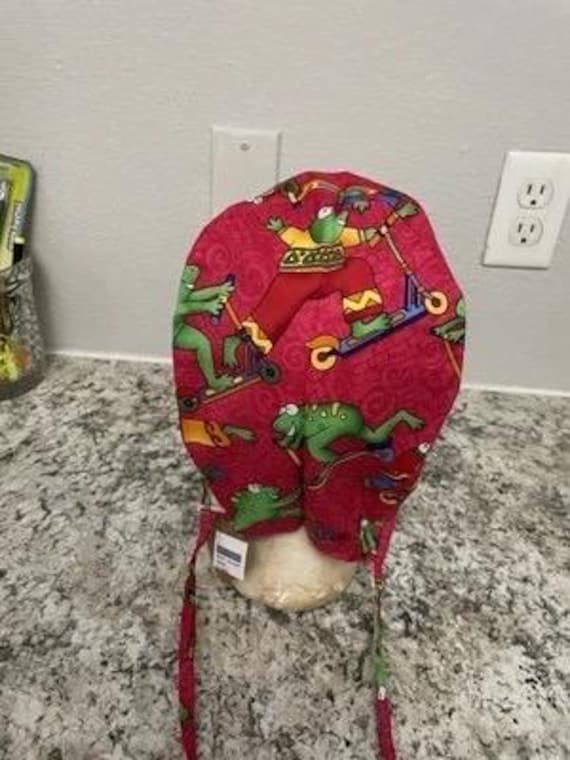 frog scrub hat