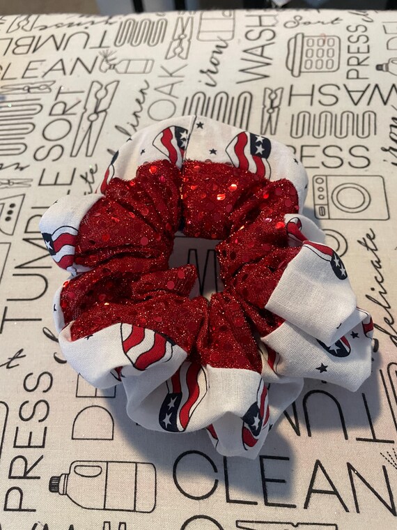 big patriotic scrunchie