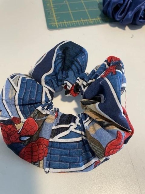 Spider-Man Scrunchie: Comic Book Hair Accessory