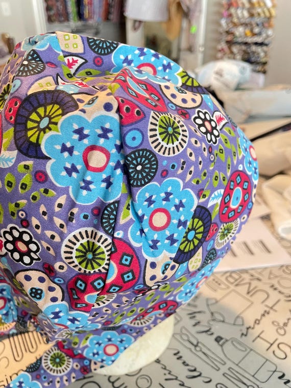 tie back scrub in hat