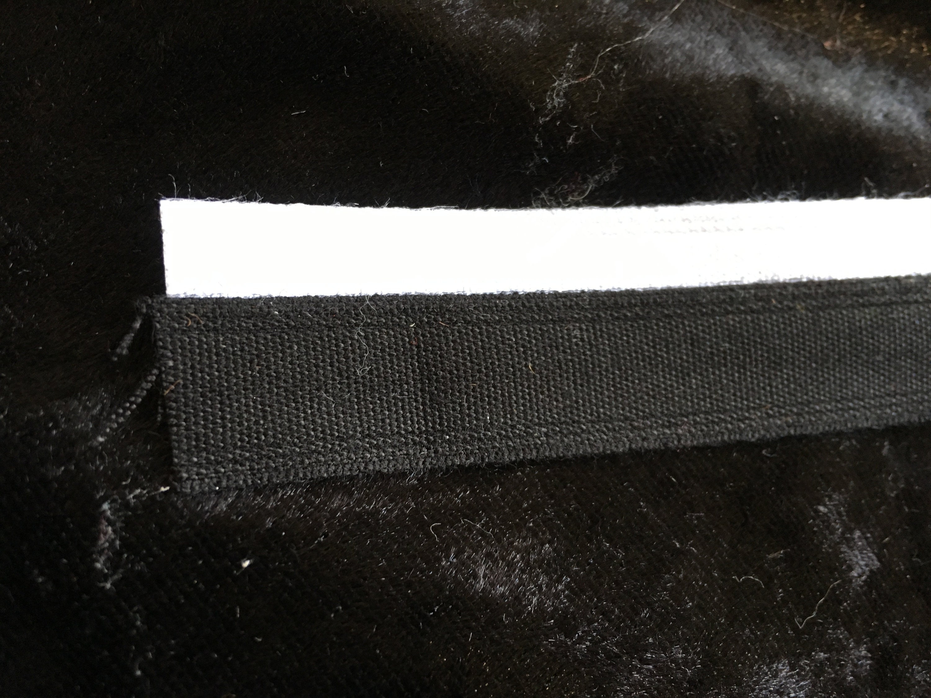 Bias Covered Boning 1/4 White and Black Sewable Boning for Sewing