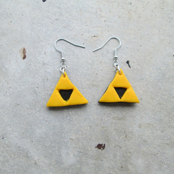 Boucles d'oreilles triforce en fimo