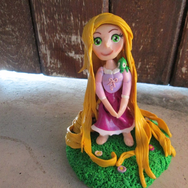 Figurine Raiponce en fimo