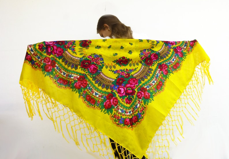 Ukrainian shawl Floral chale Traditional scarf image 8