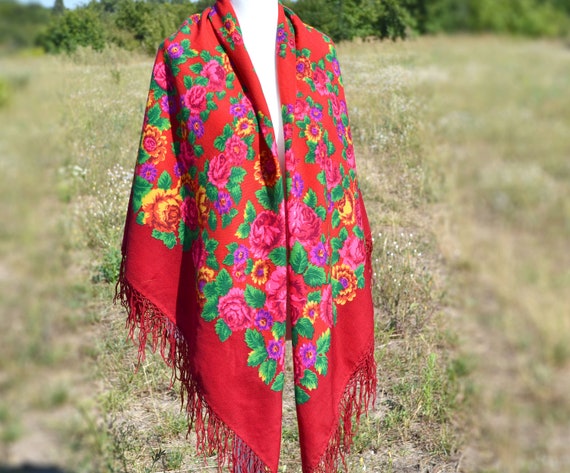 Large vintage shawl with fringe Antique shawl Russ