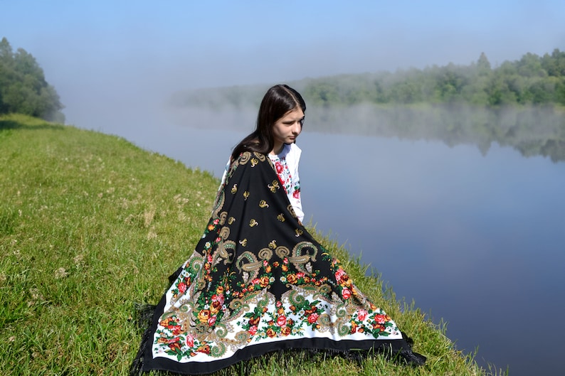 Piano shawl Black ukrainian shawl fringe Large floral shawl Ukranian shawl image 6