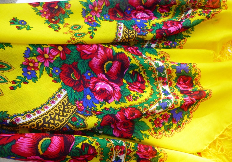 Ukrainian shawl Floral chale Traditional scarf image 5