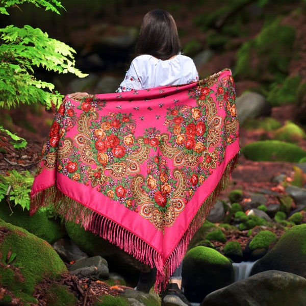 Piano shawl Pink ukrainian shawl fringe Large floral shawl Size 135 x 135 cm. (53.14 x 53.14 in.)