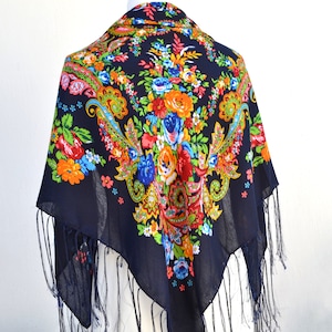 Ukraine shawl Babushka scarves Folk retro scarf Size 39,37&quot; by 39,37&quot;