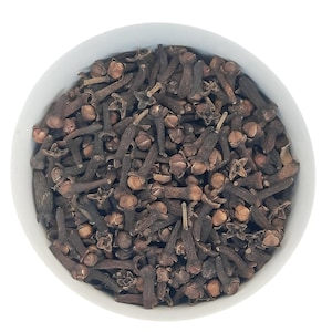 Organic Whole Cloves Syzygium Aromaticum Dried Buds Natural Clove Spice for Cooking, Baking, Tea & Herbal Use Whole Clove Berries