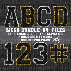 Könnte beinhalten: Ein digitaler Alphabet- und Zahlensatz mit einem Faux-Chenille-Design. Die Buchstaben und Zahlen sind schwarz mit goldenen und silbernen Glitzerakzenten. Das Set enthält 84 Dateien, 300 DPI PNG-Dateien. Der Text "MEGA BUNDLE 84 FILES" befindet sich oben im Bild. Der Text "FAUX CHENILLE DIGITAL ALPHABET + NUMBERS & SYMBOLS 300 DPI PNG FILES" befindet sich unter den Buchstaben. Der Text "Voodoo Ruby Digital Designs" befindet sich in einem Kreis unten rechts im Bild.