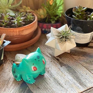 Bulbasaur planter HAND PAINTED!!!