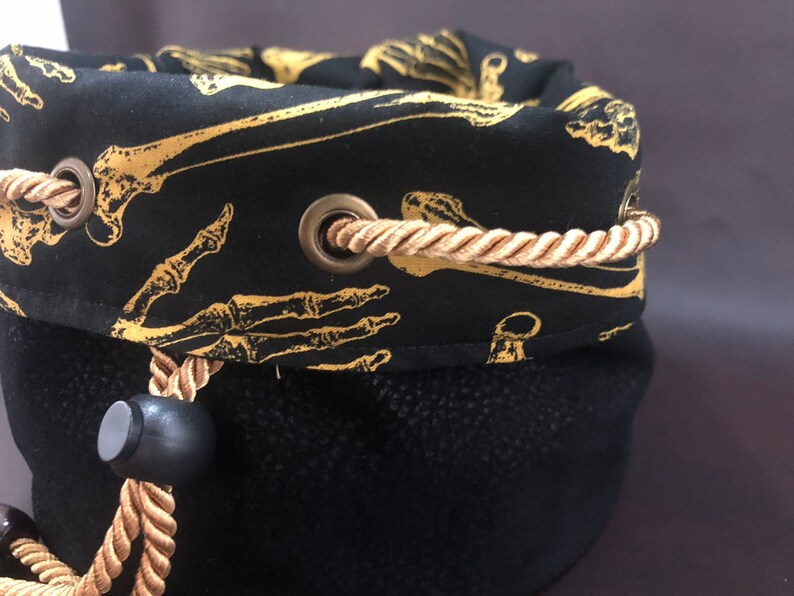 Medium Dice bag Bones black outer