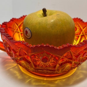 LE Smith Quintec Amberina One Handled Nappy Bowl