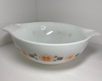 Vintage Town & Country Print Pyrex Cinderella Bowl, Big Mixing Bowl 444 - 4Qt