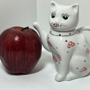 Lucky Cat Teapot by Price Products 1991 Ships FREE in the US