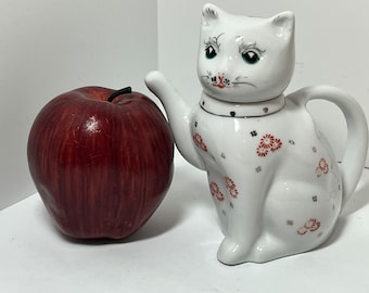 Lucky Cat Teapot by Price Products 1991 Ships FREE in the US