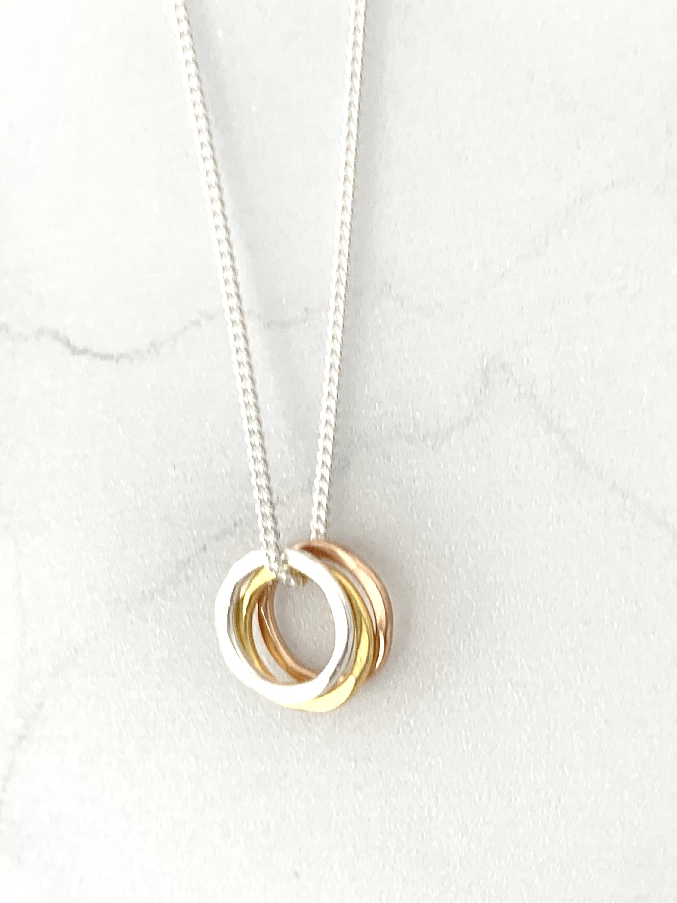 Silver chain necklace with 3 rings pendant with choice of Etsy