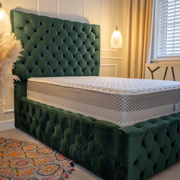 Green Plush Velvet Bed Frame Upholstered Fabric - Bed With Tufted Buttons And Tall Headboard