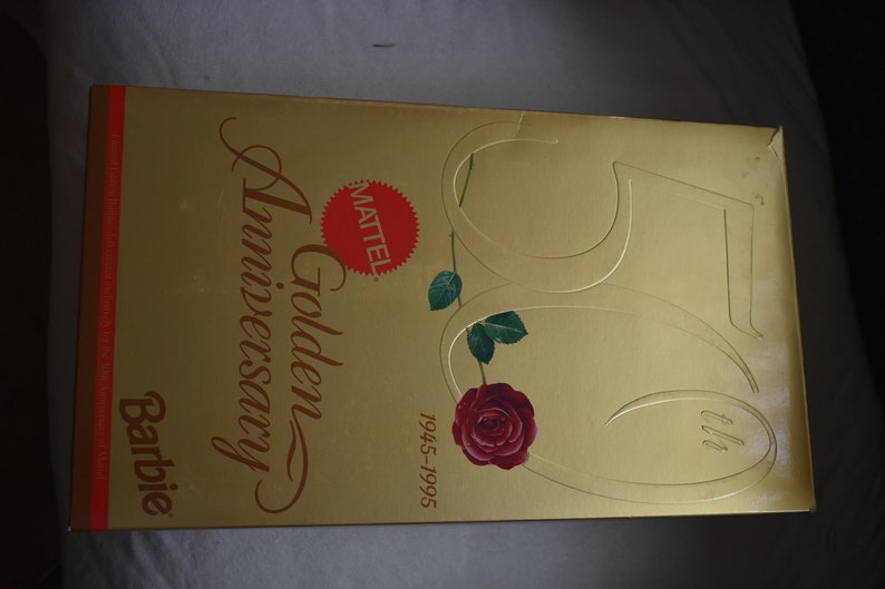 BARBIE - Golden Anniversary - Toys R Us 50th Anniversary - Poupée