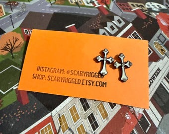 Creepy Cheapies! *must be ordered with one other item*