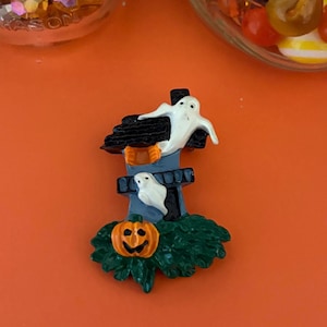 Haunted house vintage pin