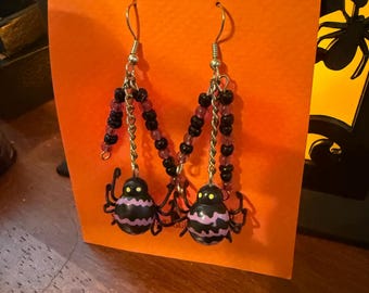 Vintage Hallmark Halloween spider earrings