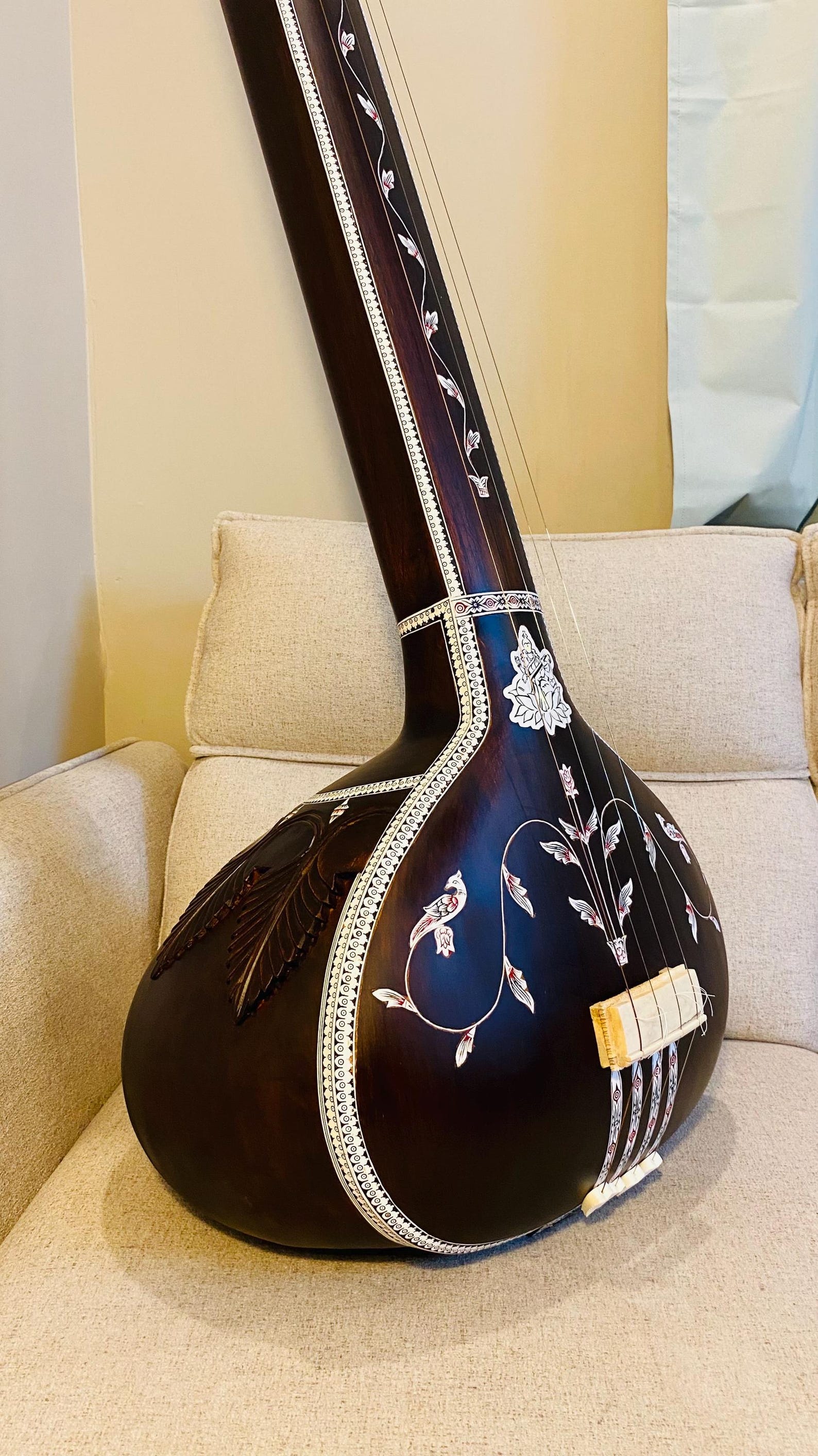 Tanpura -female - Retro / Classic Design - Etsy