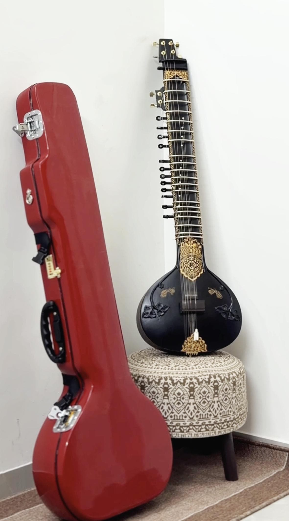 TRAVEL SITAR Kinnar Seen Style Black Pearl - Etsy TRAVEL SITAR Kinnar Seen Style Black Pearl - Etsy