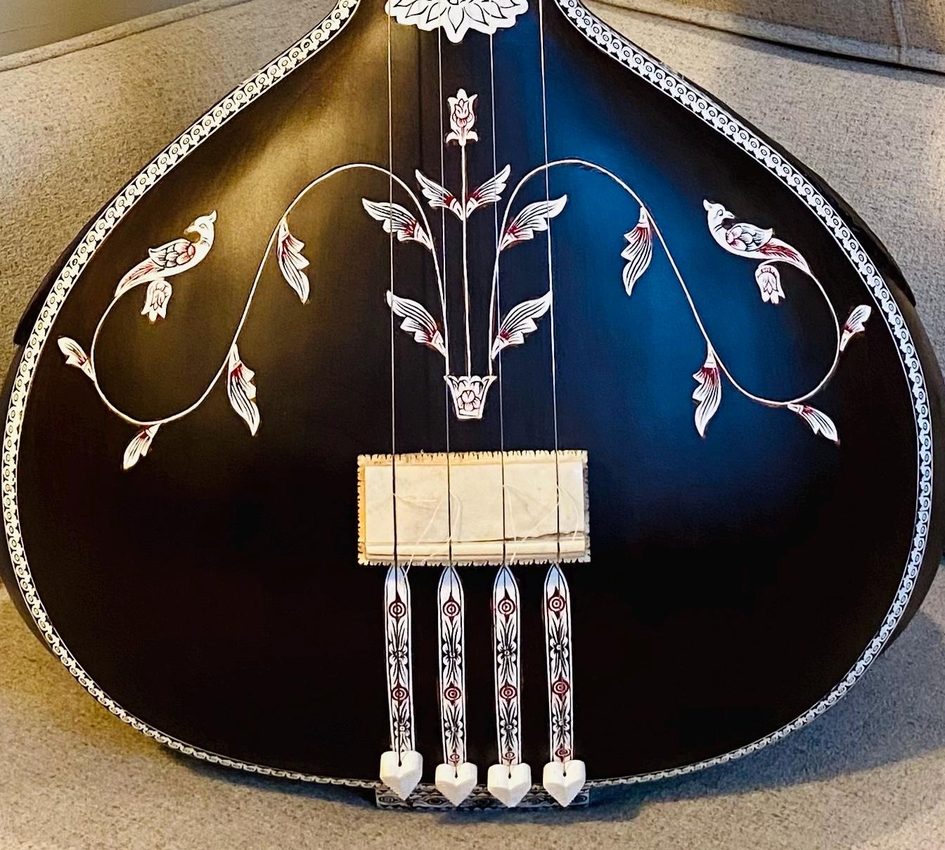 タンプーラ tanpura インド楽器 民族楽器