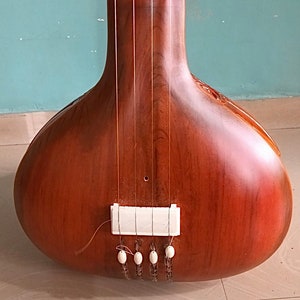 Tanpura - (MADE TO ORDER ) Male, simple design (includes pro hard case )