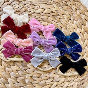 Baby Girl Velvet Bow Headband, Baby bow headwrap, Baby bow headband, Baby headband bow, toddler headband, newborn headwear, ONE SIZE