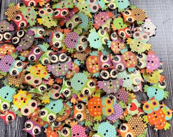 Wooden Owl 2 hole Buttons,  Pack of 8, random color