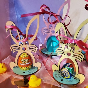 Decor:  Easter Egg Bunny