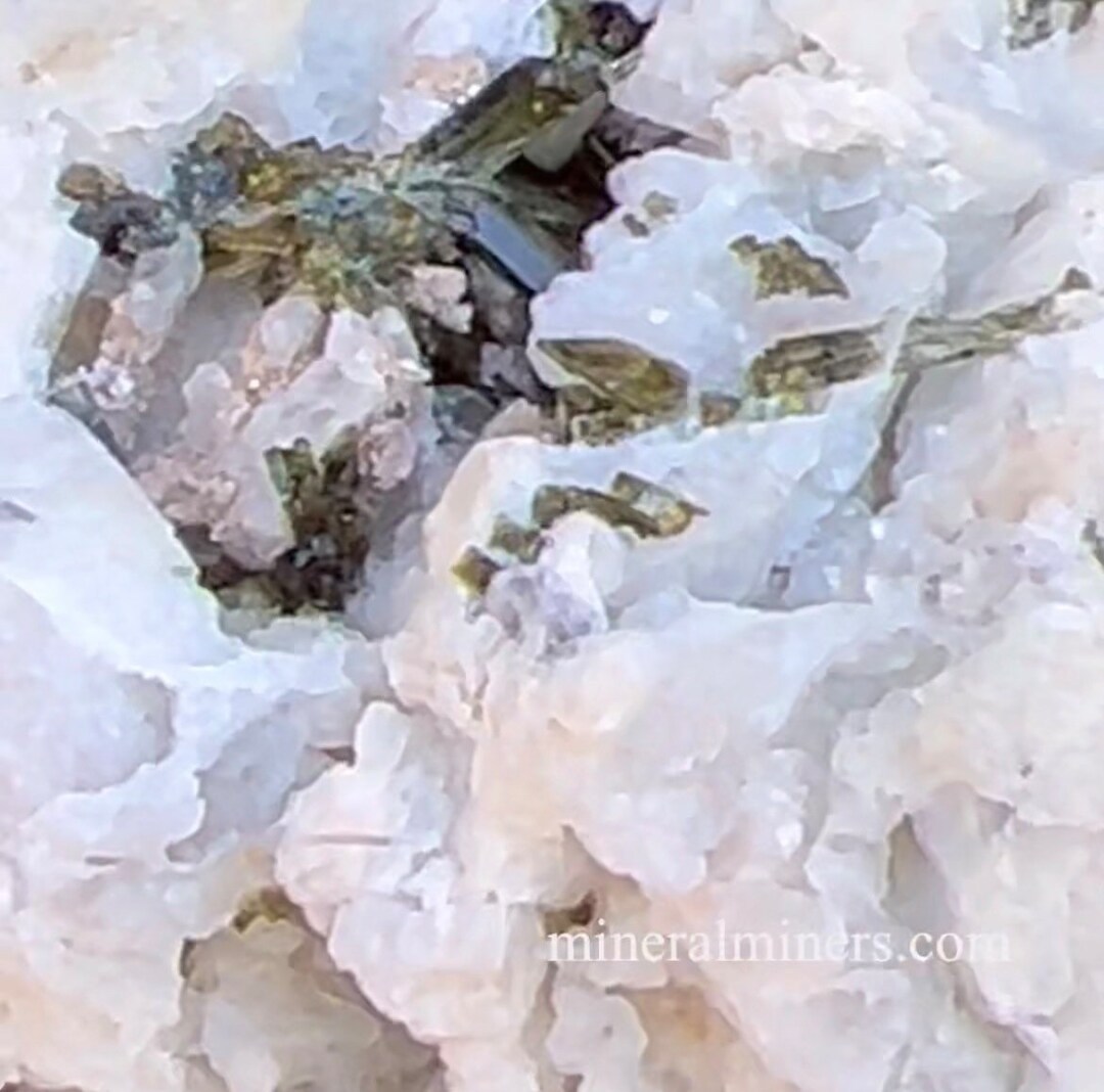 Large Green Tourmaline on Albite Matrix, Quartz With Green Tourmalines ...