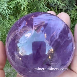 Dunkle Amethyst-Kugel, 3-Zoll-Dekorator, natürliche Farbe Amethyst-Kugel, metaphysische Amethyst-Kugel, natürlicher Amethyst, natürliche Farbe lila Kugel