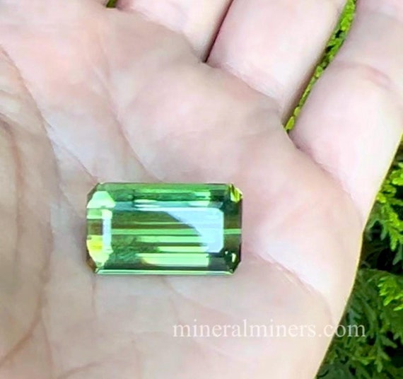 30cts Flawless Green Tourmaline Gemstone, Large Faceted Tourmaline, Tourmaline Gemstone, Natural Collector Tourmaline, Green Faceted Gem