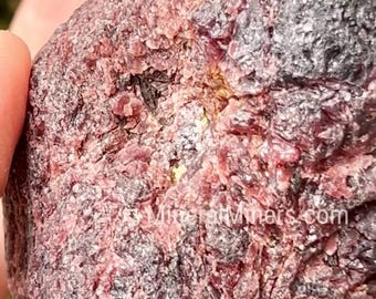 Duży kryształ granatu almandynowego, naturalny trawiony granat 4200 ct, surowy granat z kopalni Piaui, czerwony granat w matrycy, kryształ granatu kolekcjonerskiego, dekoracja