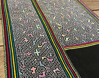 Shipibo-gobeläng 157,5x68,5 cm, altarduk, väggbonad med ayahuasca, ceremonimanta, shamanistisk växtmedicintextil, shamansjal, mestana