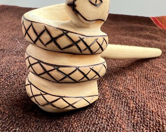 Shipibo handskuren chacrunapipa för mapacho, ayahuasca ceremonipipa, shamanisk ormpipa, växtmedicinpipa, mästerväxtdiet