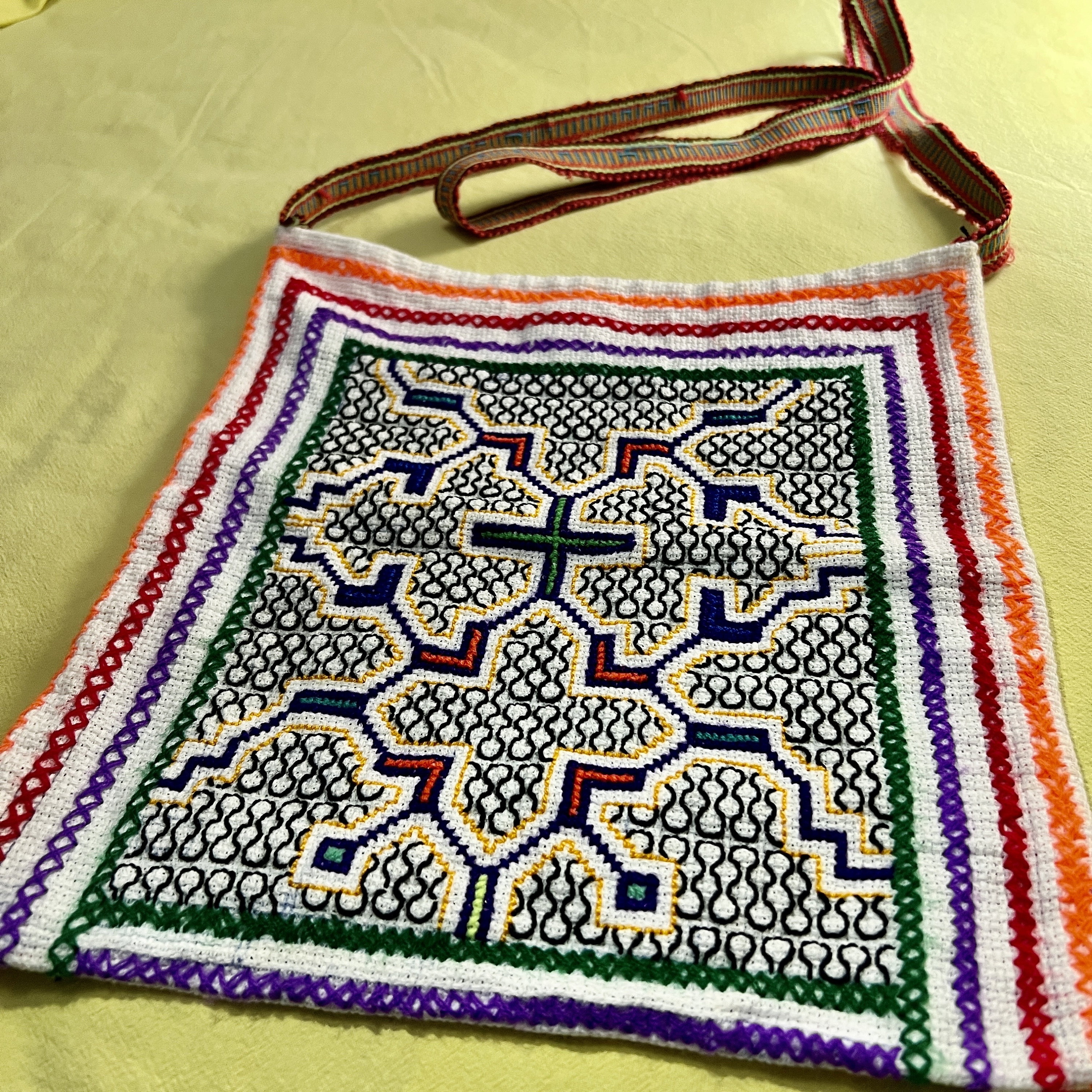 Peruvian shipibo bag hand embroidered amazon jungle Traditional Shipibo Blanket Hand Embroidered | Mercari main image 4