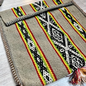 Shamanic Andean Handwoven Medicine Bag, Q’ero Chuspa Coca Bag,Unisex Cross Body Bag,Over Shoulder Purse,Handmade Plant Medicine Bag,Book Bag