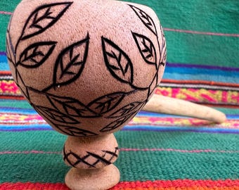 Shipibo Noya Rao handskuren pipa för Mapacho, Ayahuasca ceremoniell pipa, shamanisk vinpipa, växtmedicin, mästerväxtdiet