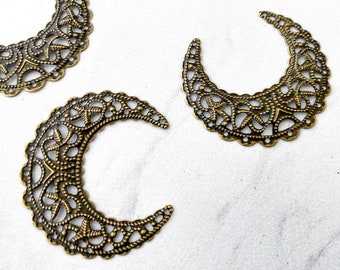 10pcs Alloy Filigree Moon Chandeliers 1/9 Loop Antique Bronze Link Findings 50mm 10pcs Alloy Filigree Moon Chandeliers 1/9 Loop Antique Bronze Link Findings 50mm