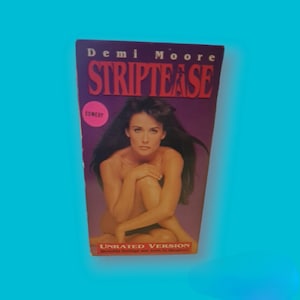 STRIPTEASE Oklassificerad version VHS
