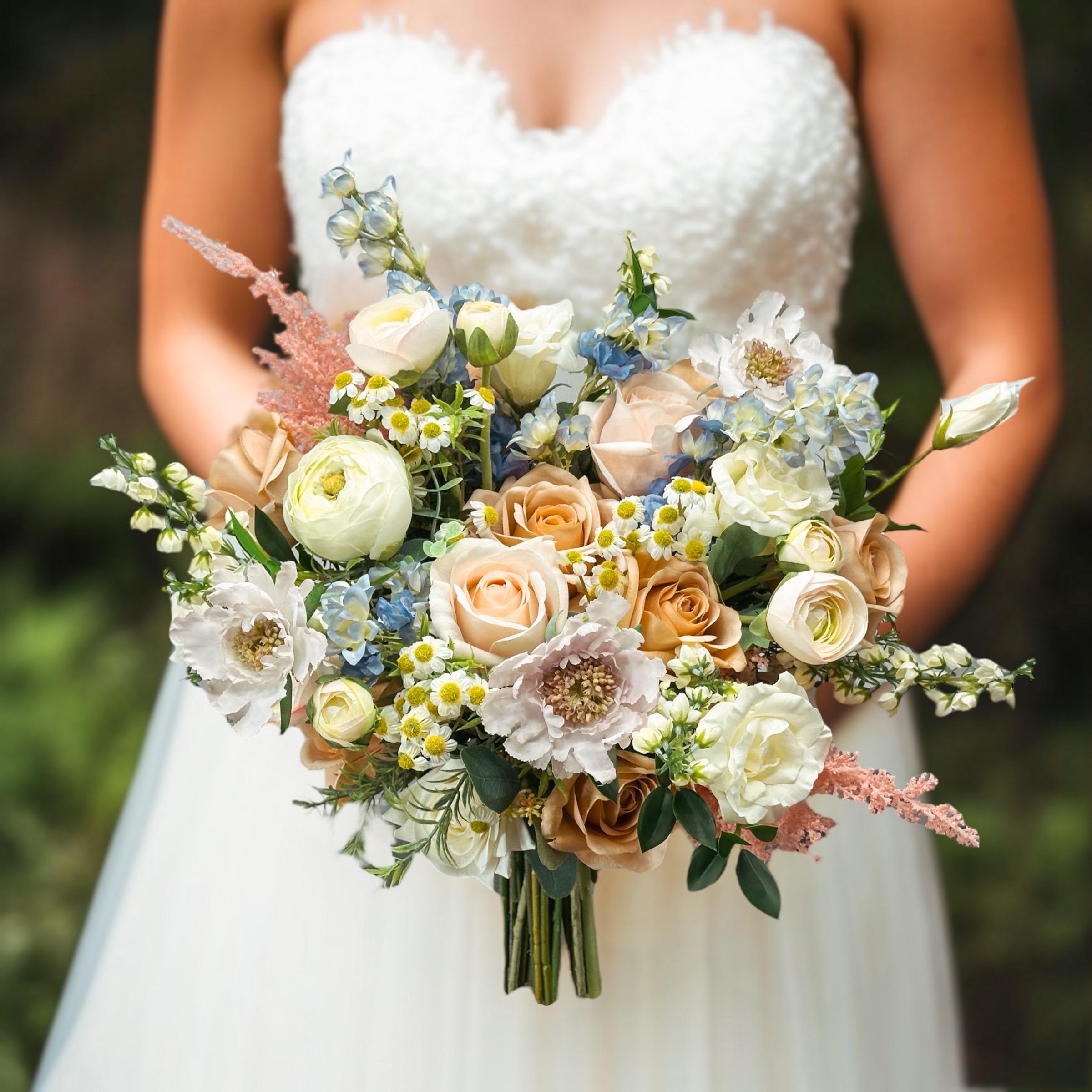 B291 Faux Silk Wild Flower Wedding Bridal Bouquet Beige Ivory