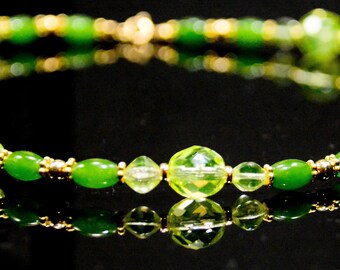 Alien Göttin Jade Halskette