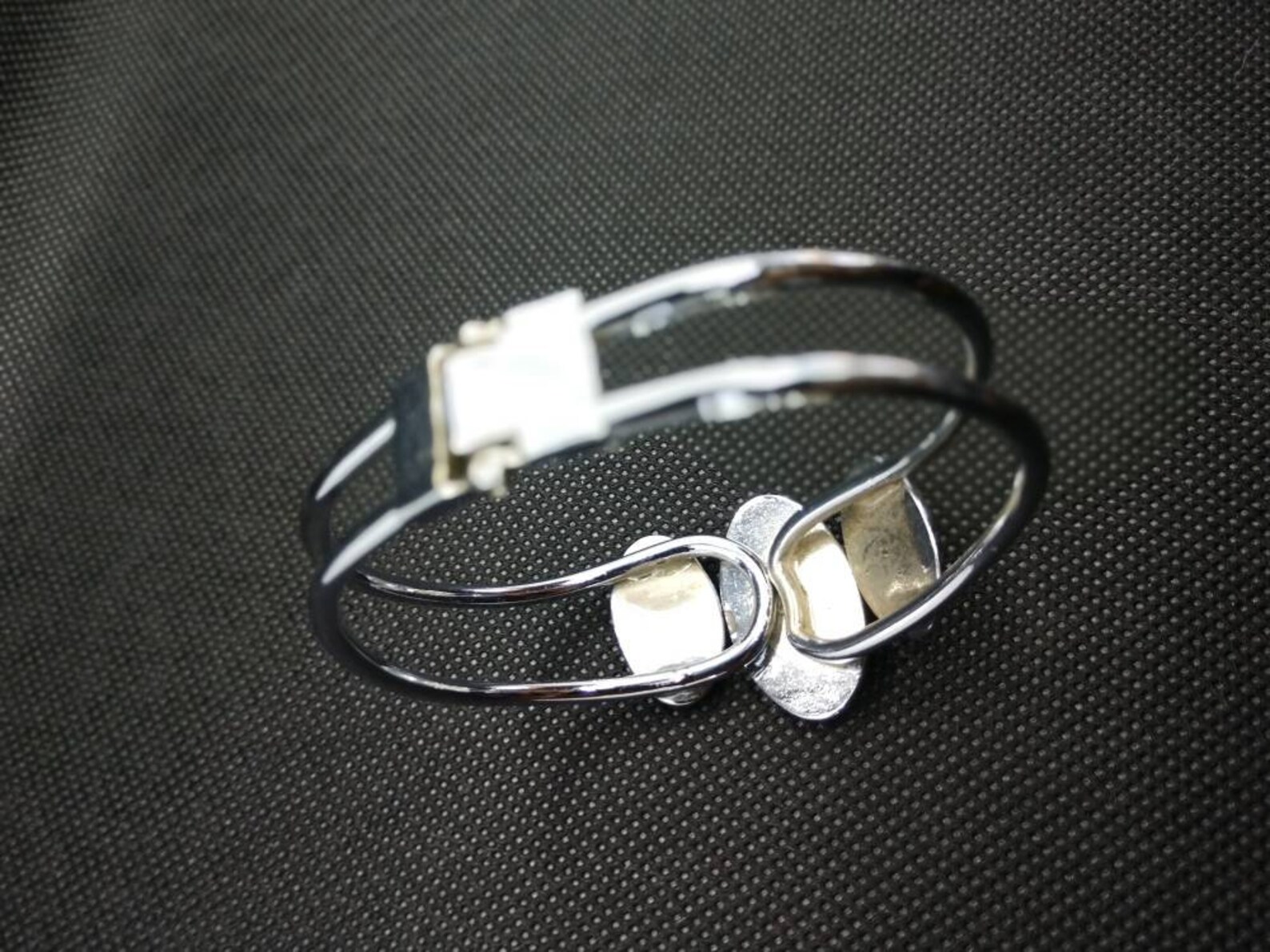 Vintage Silver tone Spring Hinge Bangle Cuff Bracelet Etsy