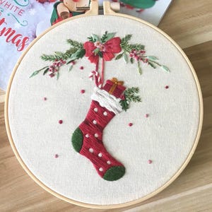 Embroidery Kit for Beginners, DIY Hand Embroidery Full Kit  Needlepoint, DIY Craft, Cross Stitch Set, Handmade Christmas Gift